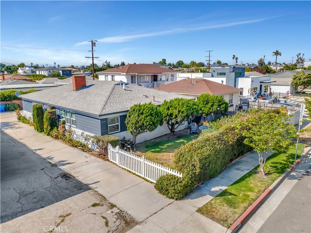 Photo of 12961 Panama Street, Los Angeles, CA 90066 (MLS # SR25141010)