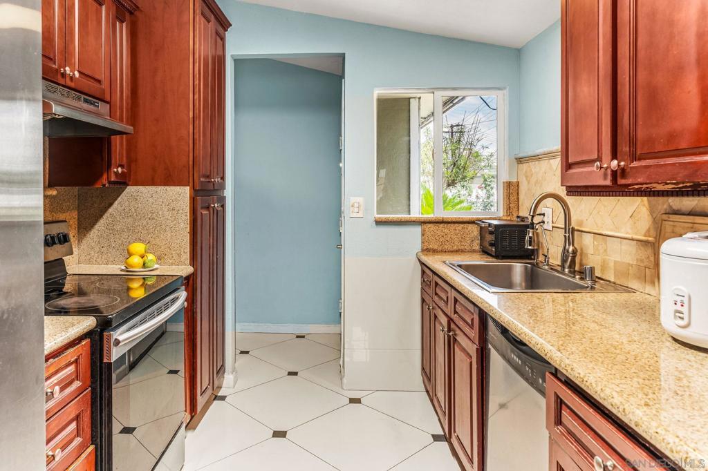 2578 Moonstone