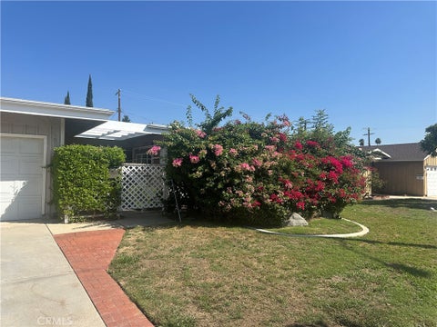 Photo of 15851 Index ST, Granada Hills, CA 91344 (MLS # SR26229394)