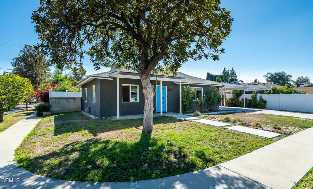 Photo of 17402 Cohasset Street, Van Nuys, CA 91406 (MLS # P1-24511)