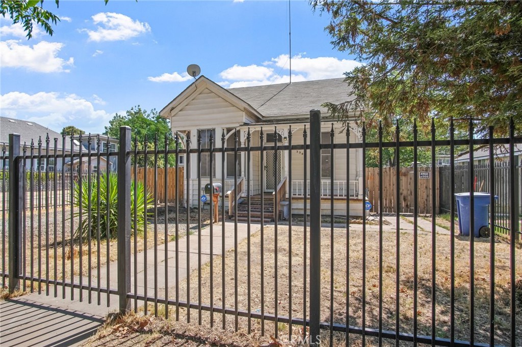 330 W 22nd Street