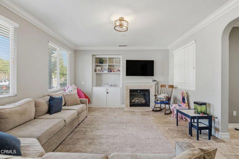 Tiny photo for 324 Kiawah River Drive, Oxnard, CA 93036 (MLS # V1-37282)