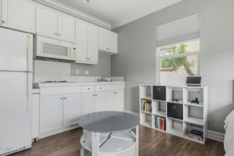Tiny photo for 324 Kiawah River Drive, Oxnard, CA 93036 (MLS # V1-37282)