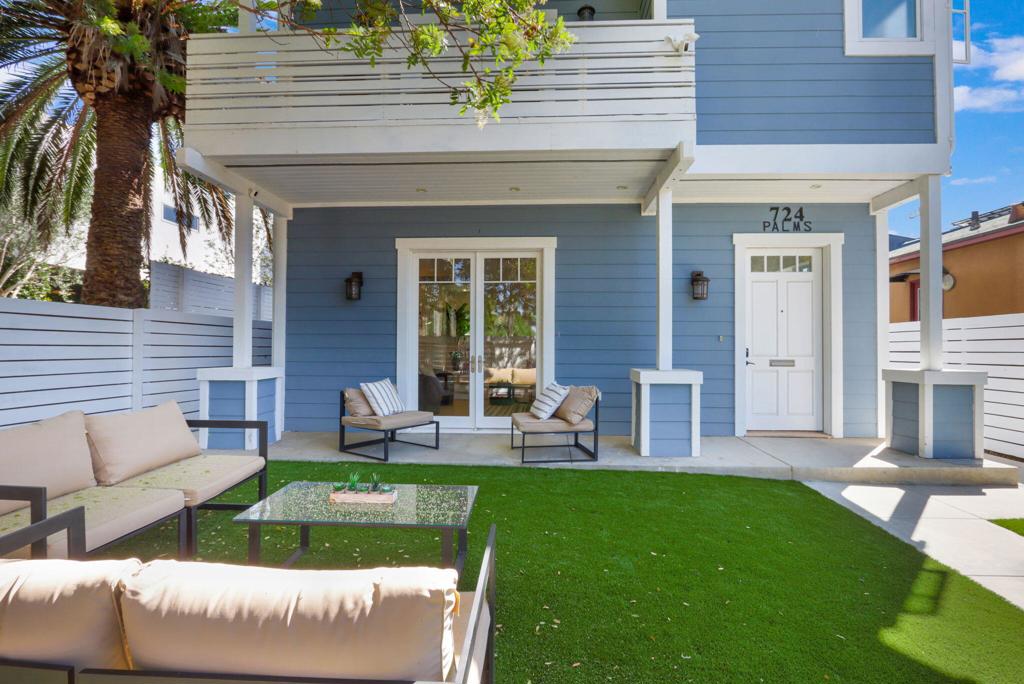 722 Palms Boulevard