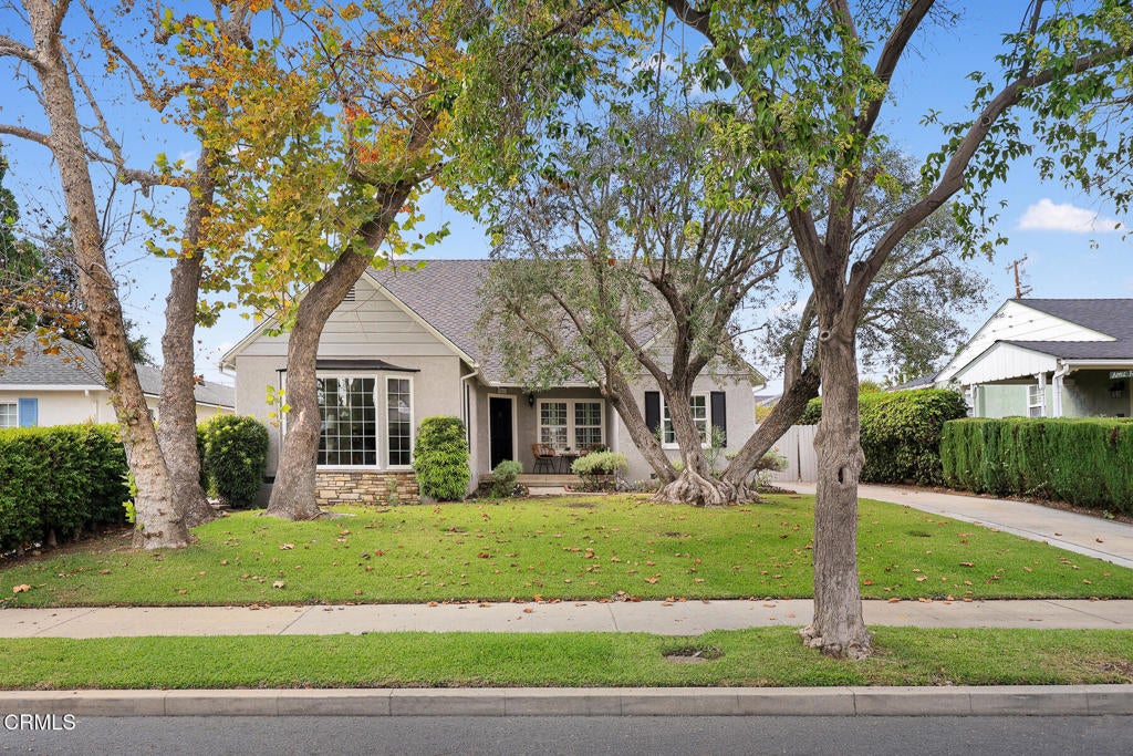 541 Segovia Avenue