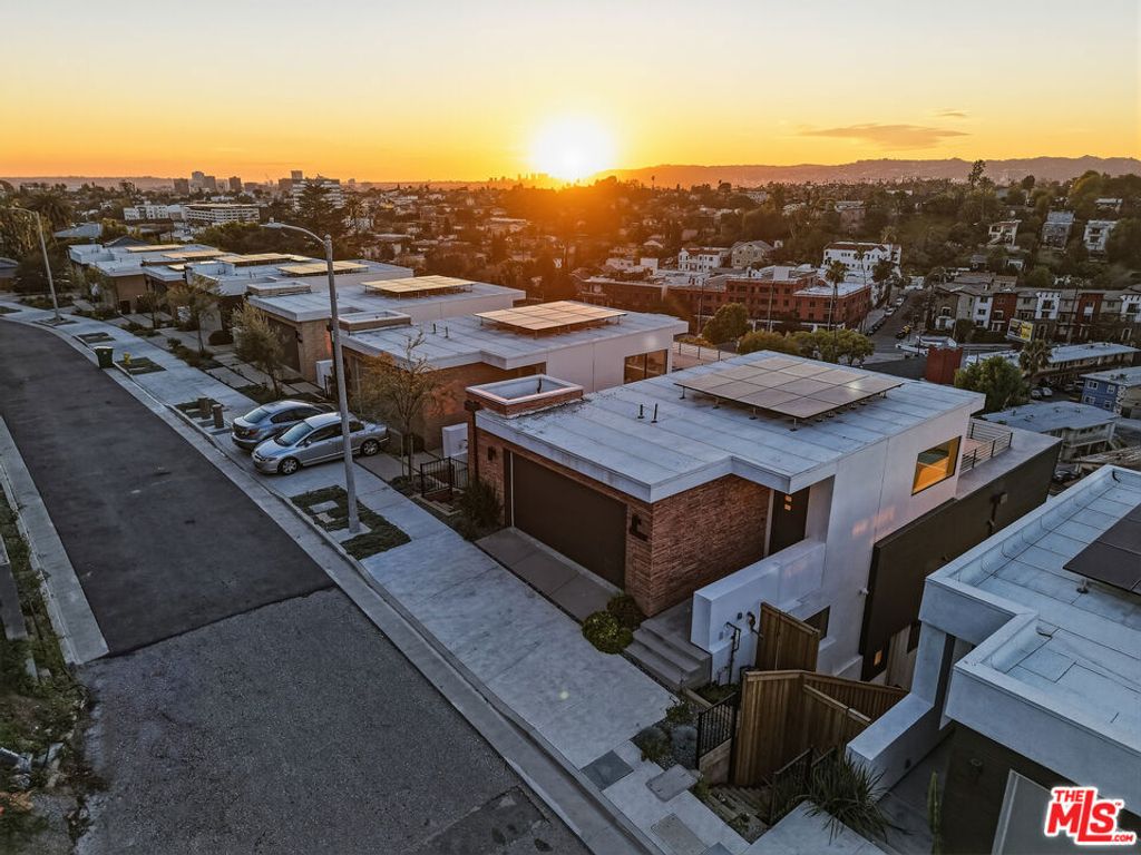 Photo of 1653 N Bruce Court, Los Angeles, CA 90026 (MLS # 26662283)