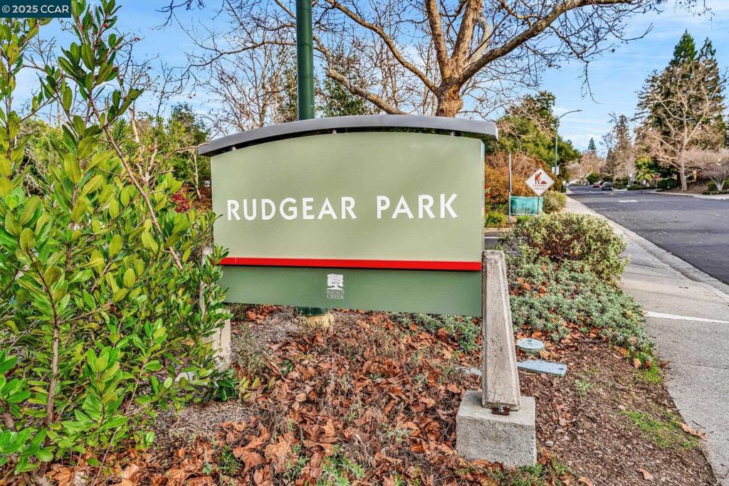 RUDGEAR ESTATES - Residential