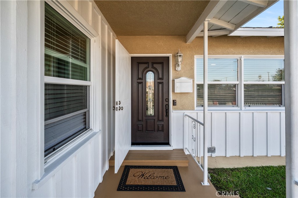 13501 S Wilkie Avenue