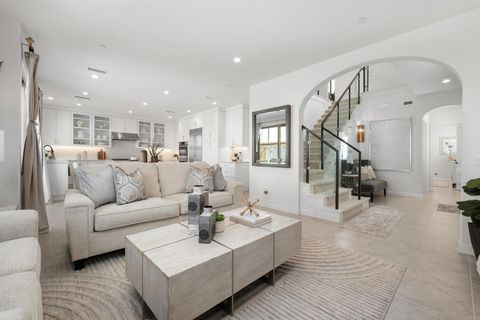 107 Starbright Irvine CA 92618