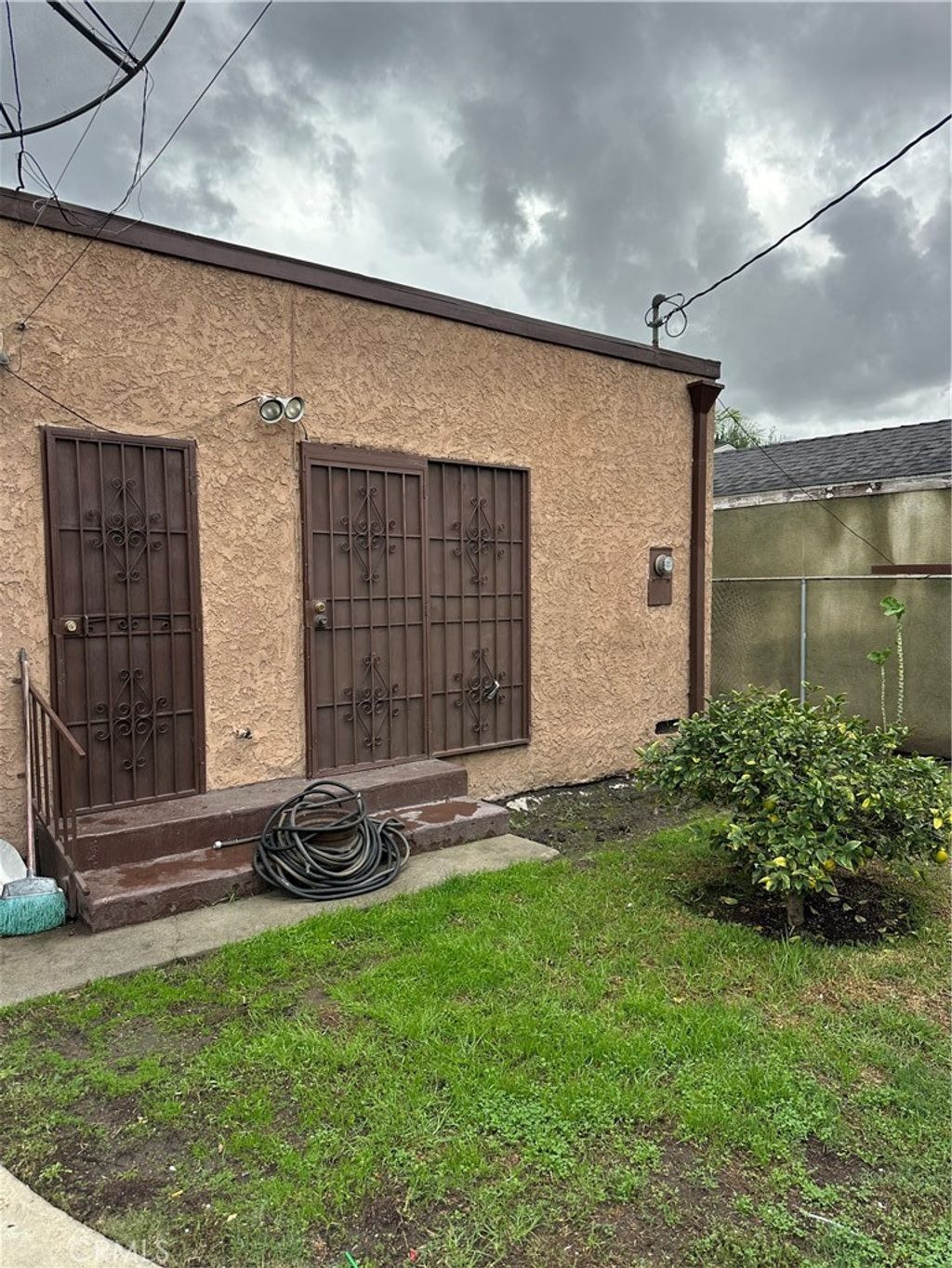 Photo of 131 E 99th St, Los Angeles, CA 90003 (MLS # IN25262302)