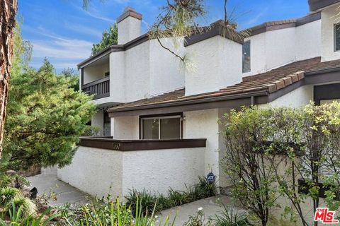 Photo of 1550 Palisades Drive #104, Pacific Palisades, CA 90272 (MLS # 26828689)