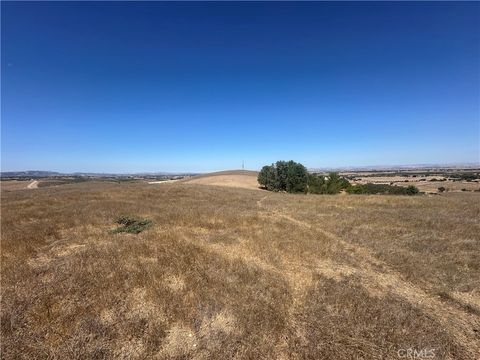 Tiny photo for 3834 Caroline Court, Paso Robles, CA 93446 (MLS # SC25222255)