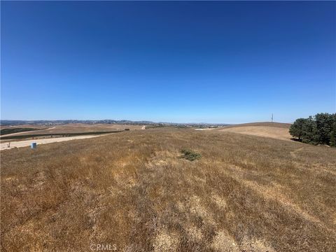 Tiny photo for 3834 Caroline Court, Paso Robles, CA 93446 (MLS # SC25222255)