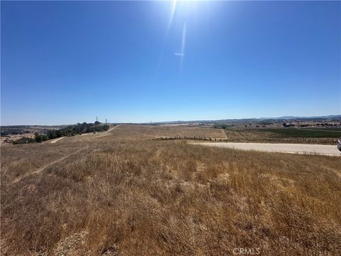 Tiny photo for 3834 Caroline Court, Paso Robles, CA 93446 (MLS # SC25222255)