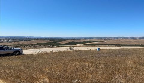 Tiny photo for 3834 Caroline Court, Paso Robles, CA 93446 (MLS # SC25222255)