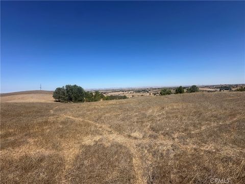 Tiny photo for 3834 Caroline Court, Paso Robles, CA 93446 (MLS # SC25222255)