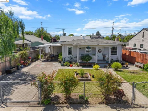 1715 Ohio St, Vallejo, CA 94590 - MLS#: 41136872