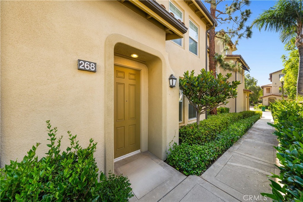 Tucked in the prestigious 24-hour guard-gated neighborhood of Auburn at Northpark, this rare lower unit single-level home offers style and comfort with a side yard. Inside, you'll find wood floors, a newer kitchen, and an open layout filled with natural light. The living room with fireplace flows into a sleek chef’s kitchen with newer counter, cabinets, and stainless appliances. Off the dining area, the French doors open to a California Room and an established landscaped yard—ideal for indoor/outdoor living.
The private primary suite features a spa-inspired bath with dual vanities, soaking tub, and walk-in closet. Two additional bedrooms, a guest bath, interior laundry, and a two-car tandem garage add to the thoughtful floor plan. With recent upgrades, low Mello-Roos, and access to top schools and resort-style amenities, this home is a rare Northpark find.