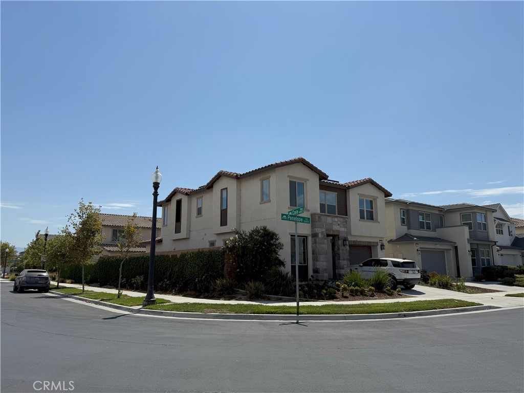 2692 E Penelope Lane