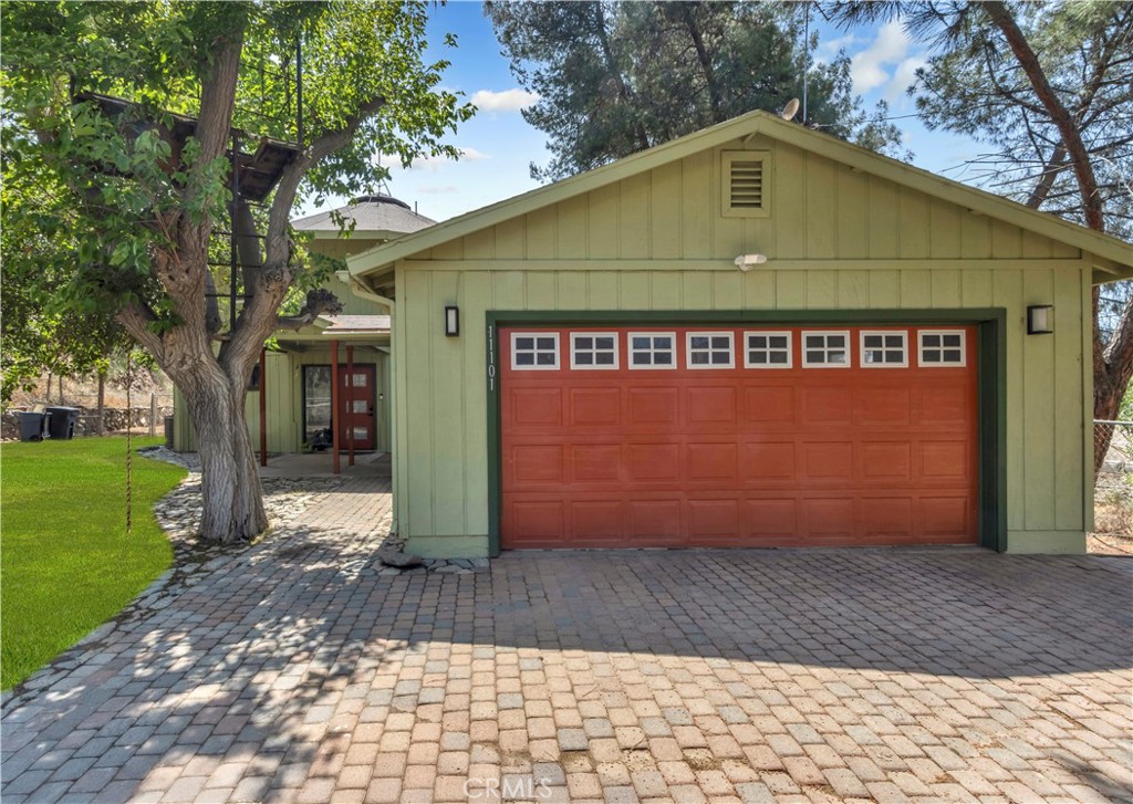 11101 Spanish Hills Dr