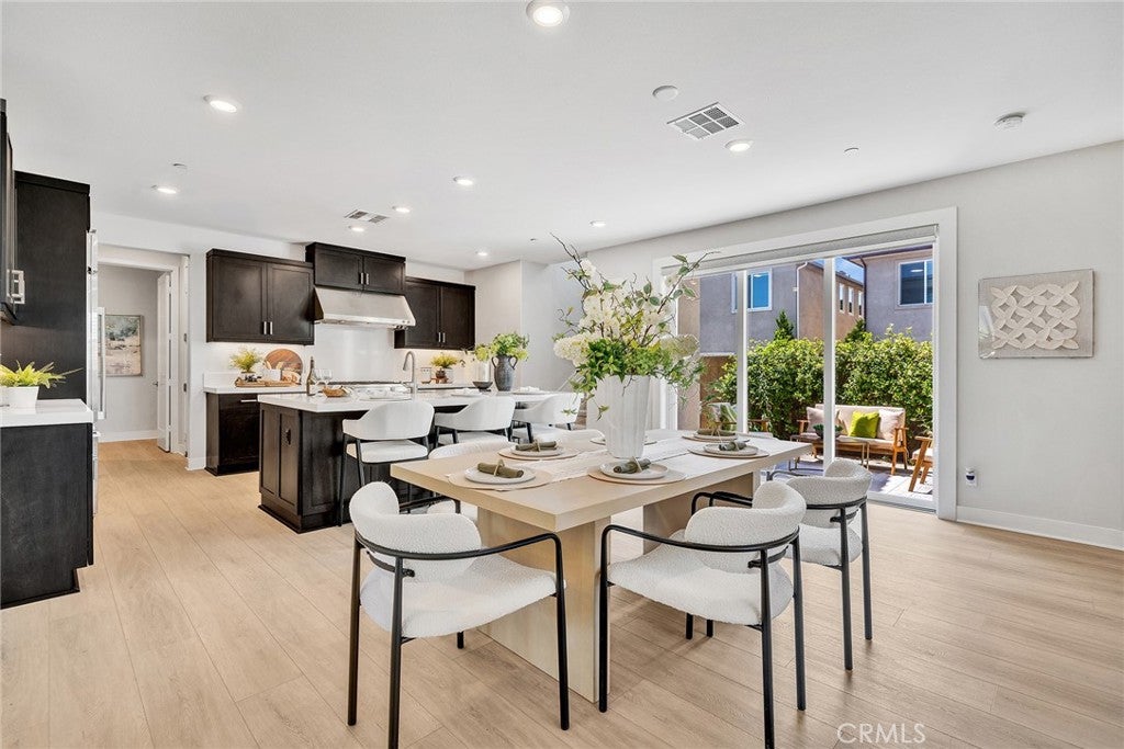 200 Chorus, Irvine CA 92618 - Photo 11