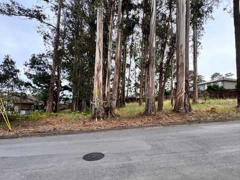 Photo of 422 The Alameda, El Granada, CA 94018 (MLS # ML82049313)