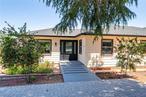 Tiny photo for 204 18th St St, Paso Robles, CA 93446 (MLS # NS25172183)