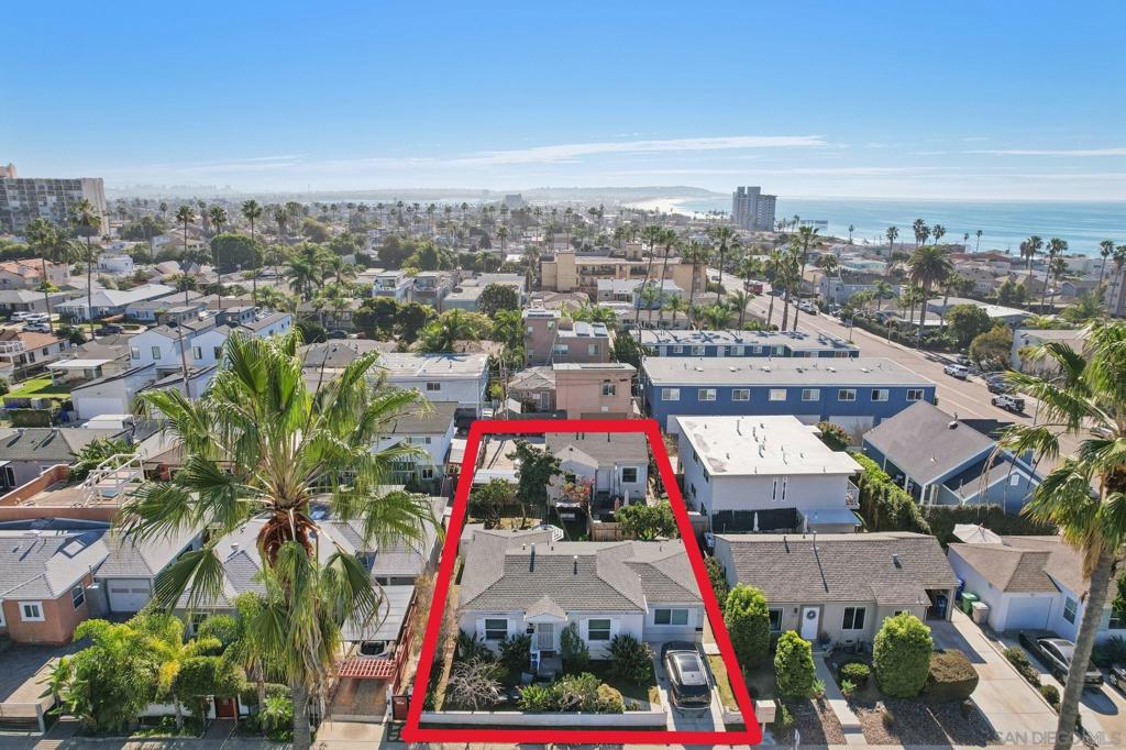 819 21 Tourmaline St