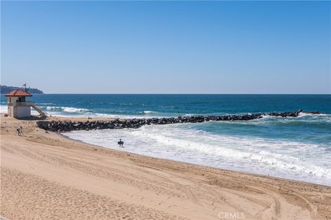 Tiny photo for 555 Esplanade #320, Redondo Beach, CA 90277 (MLS # SB25250424)