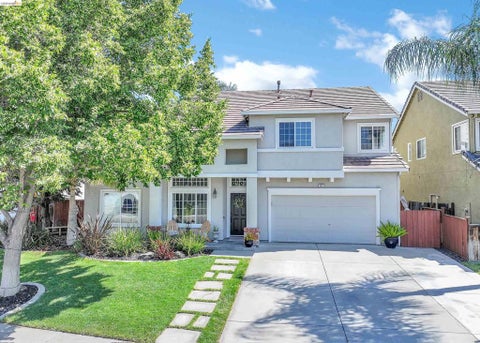Photo of 1372 Fruitwood Way WAY, Tracy, CA 95376 (MLS # 41145322)