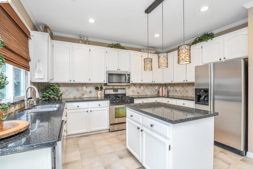 1372 Fruitwood Way