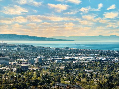 1000 N Bundy Los Angeles CA 90049