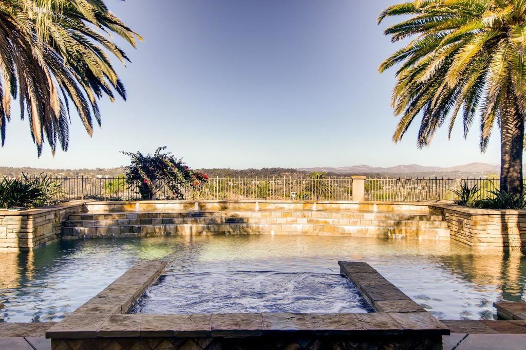 Rancho Santa Fe - Residential