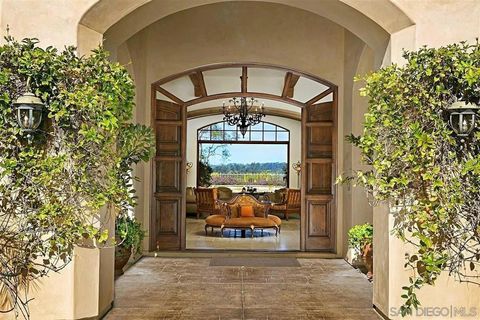 4690 Rancho Del Mar Tri San Diego CA 92130