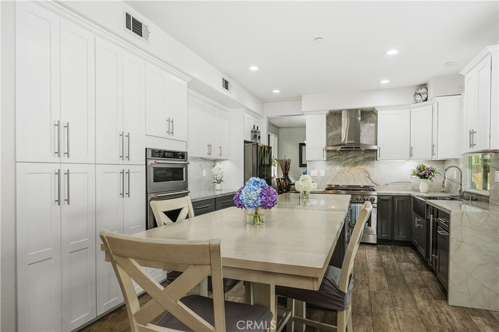 11349 Parkfield