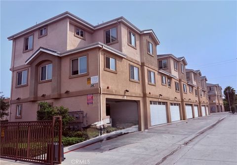 Photo of 5842 Quinn St, Bell Gardens, CA 90201 (MLS # PW25262282)