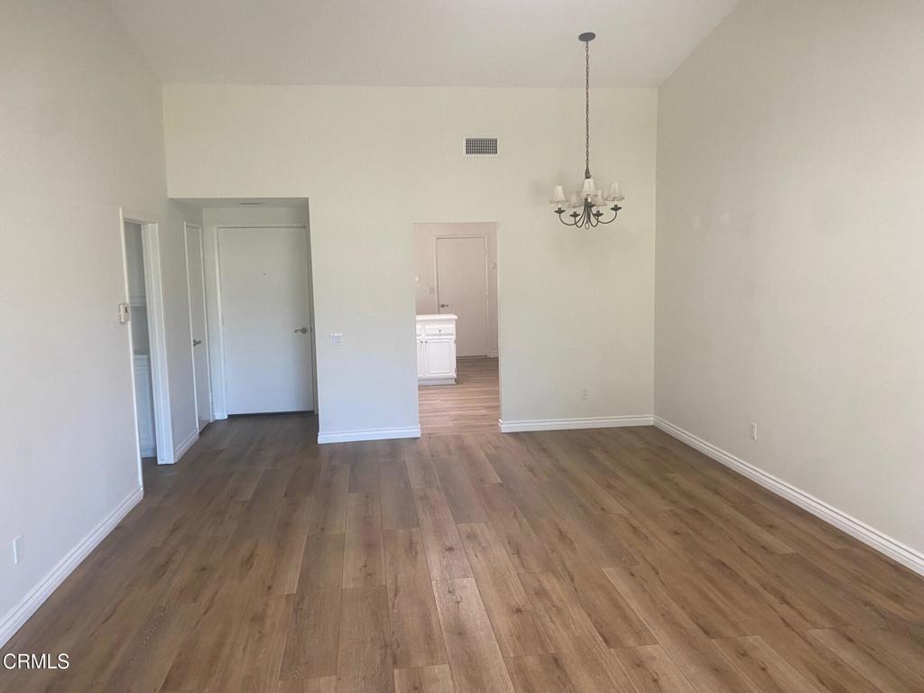 17135 Village 17