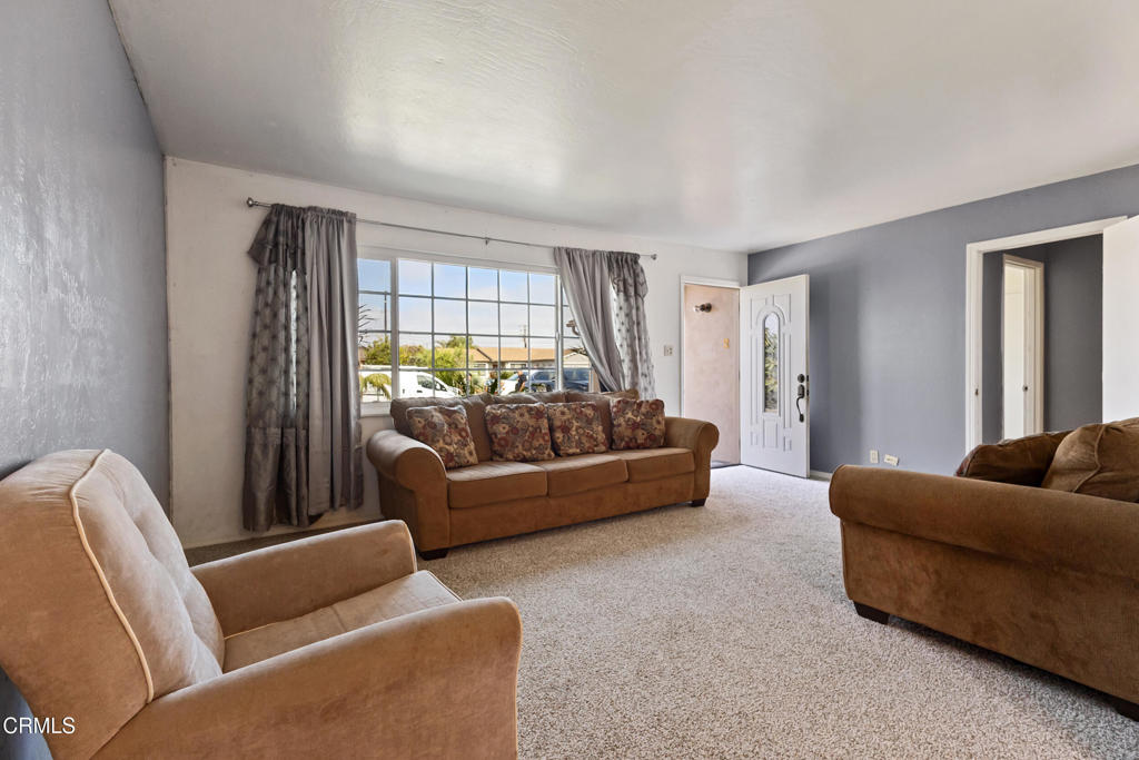 1515 N 6th Place