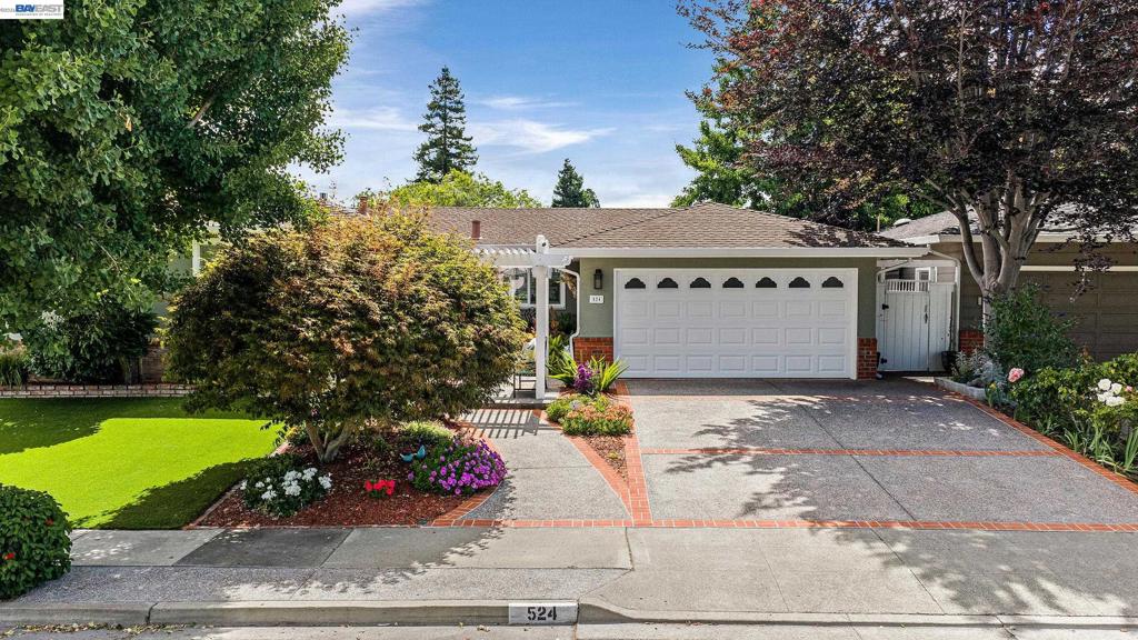 524 Hillview Dr