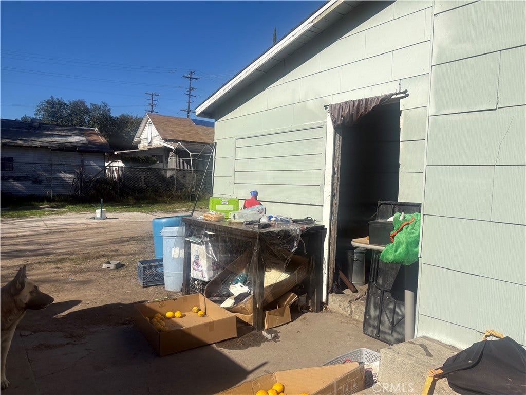 659 W 10th