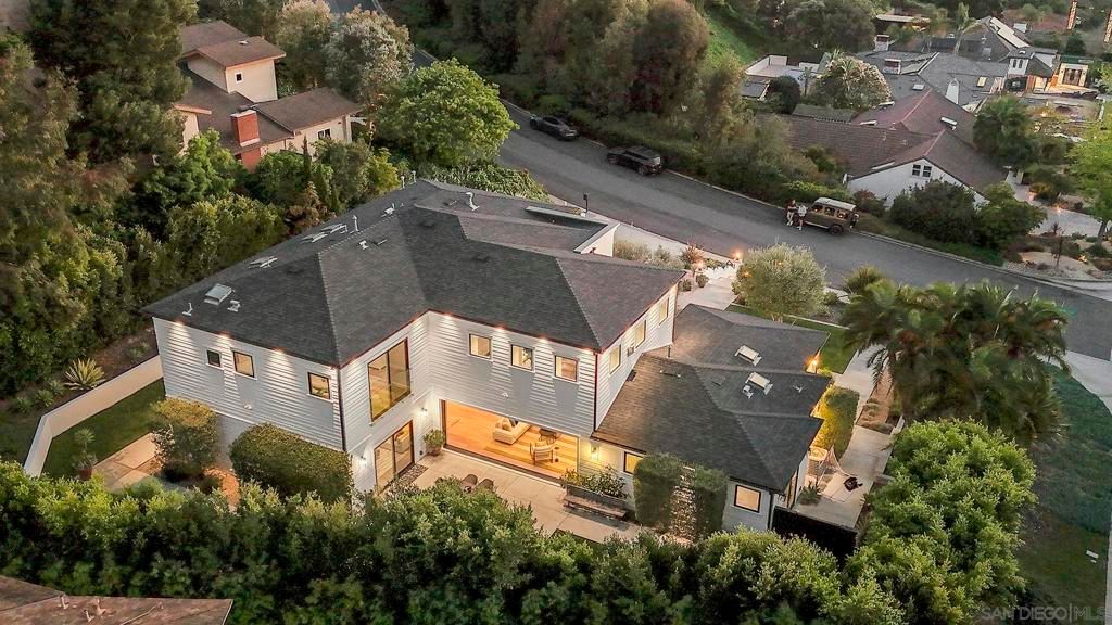 Photo of 6989 Paseo Laredo, La Jolla, CA 92037 (MLS # 260006272SD)