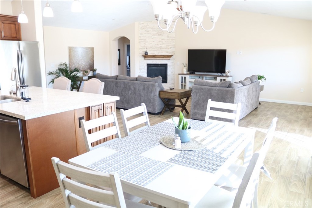 17375 Redding Street