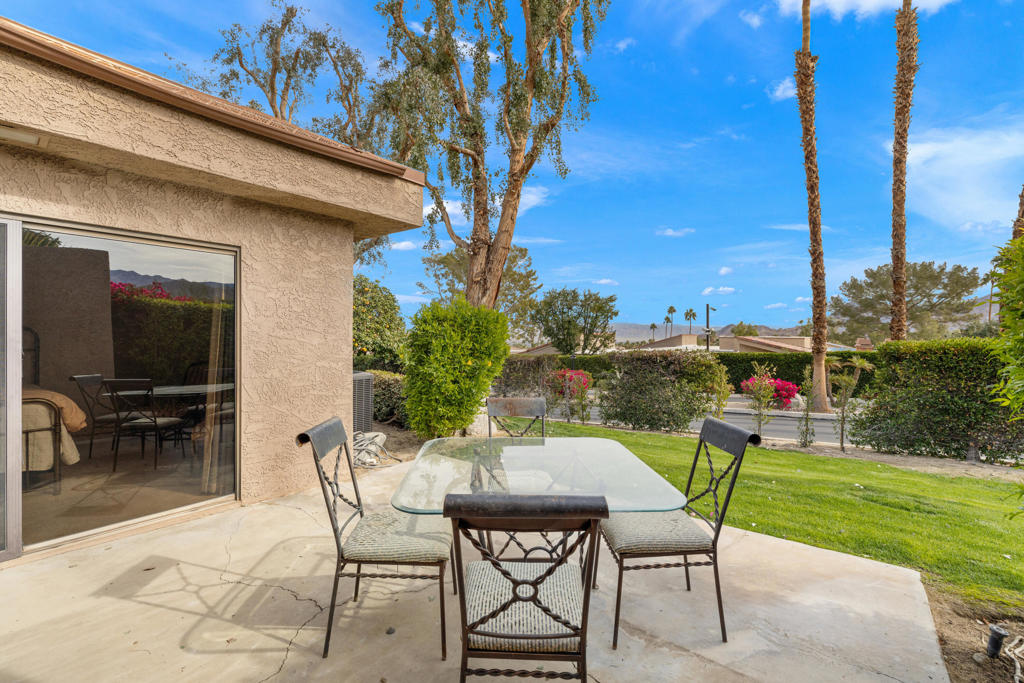 48980 Wildwood Lane