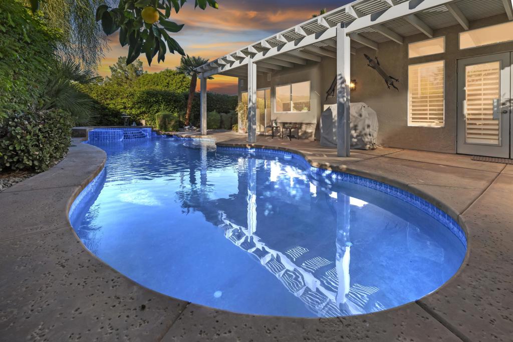25 Vistara Drive