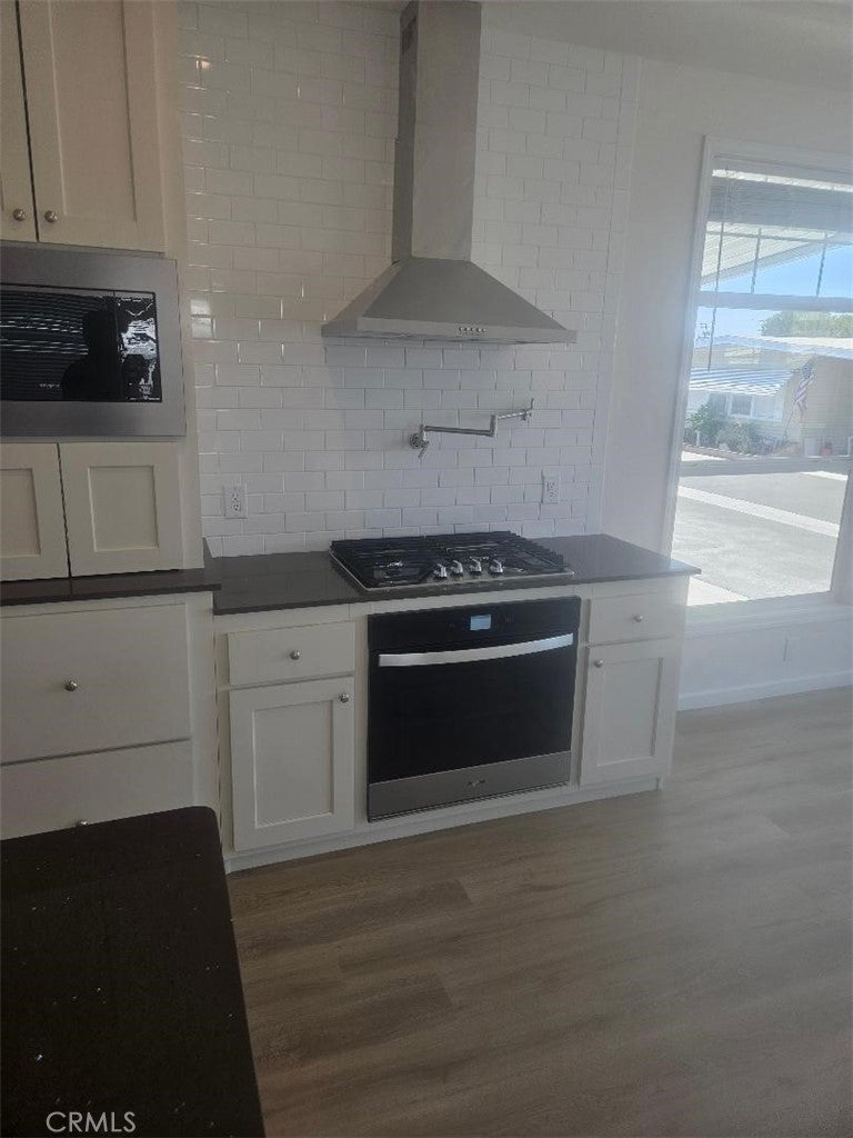 200 Grand Avenue N 55