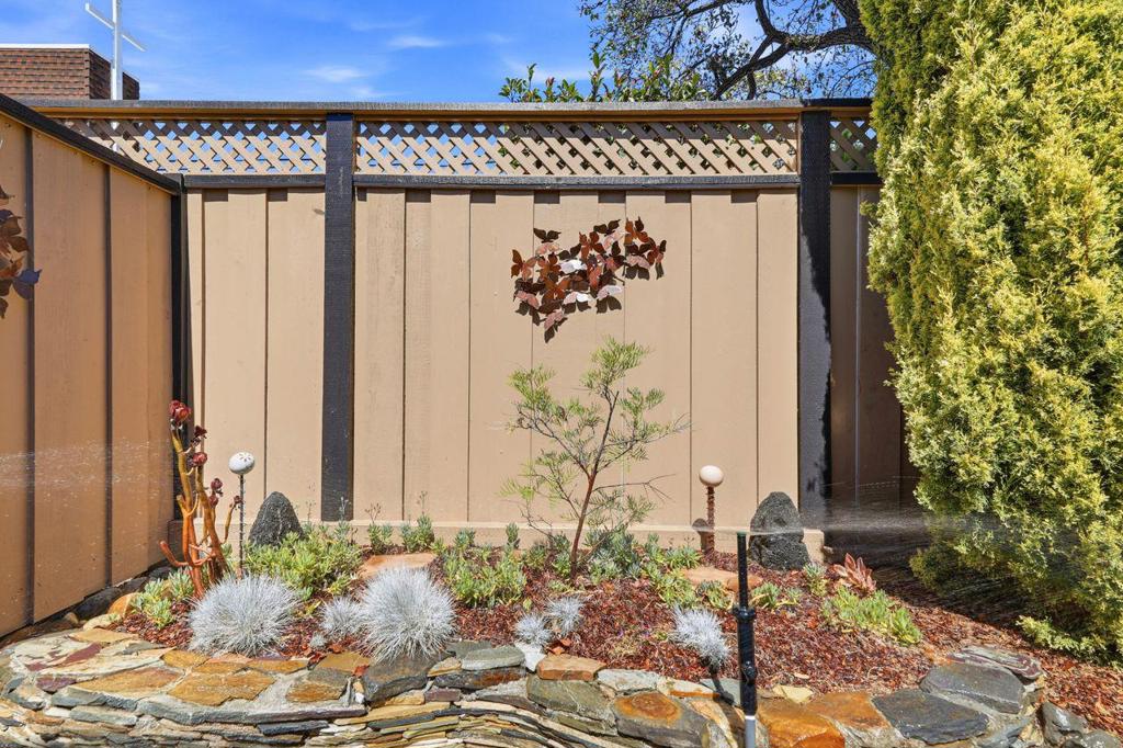1115 Blackberry Terrace