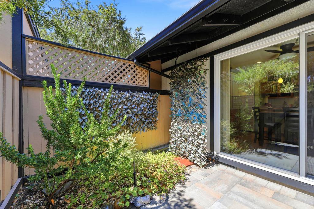 1115 Blackberry Terrace