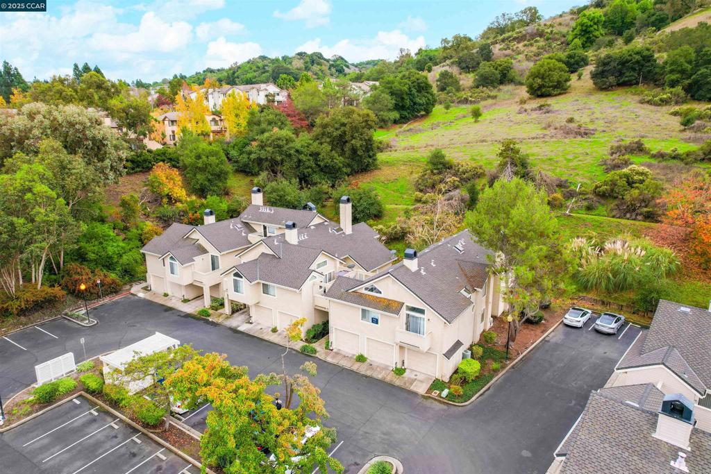 BAY POINTE - Residential