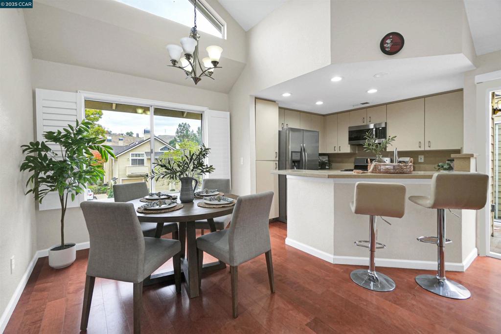 BAY POINTE - Residential