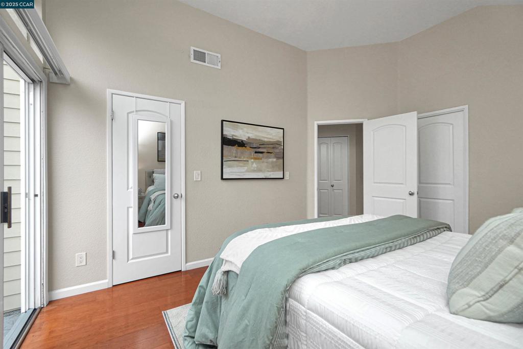 BAY POINTE - Residential